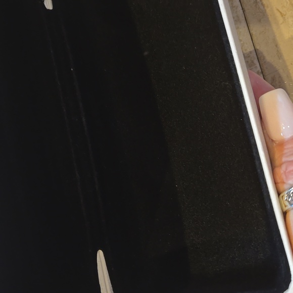 Versace Oversized Creamy White Hard Shell Glasses Case - Picture 7 of 8